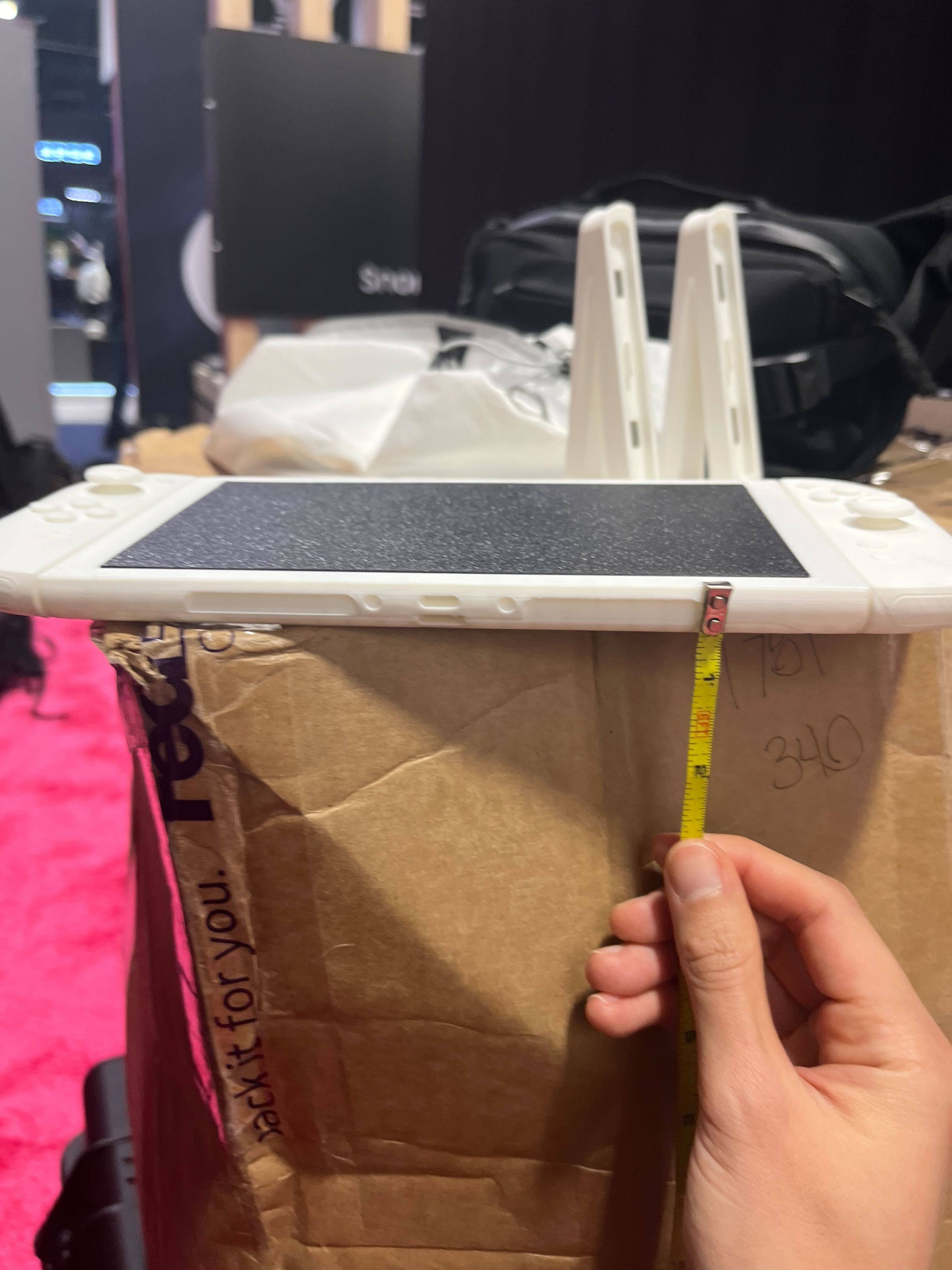 CES 2025で公開されたGenki Nintendo Switchのモックアップ画像